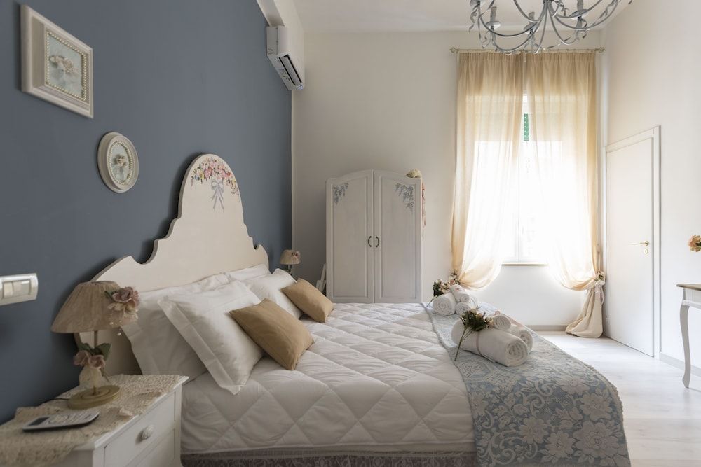 La Maison Romantique Superior Studio Suite, City View (Rose) 3