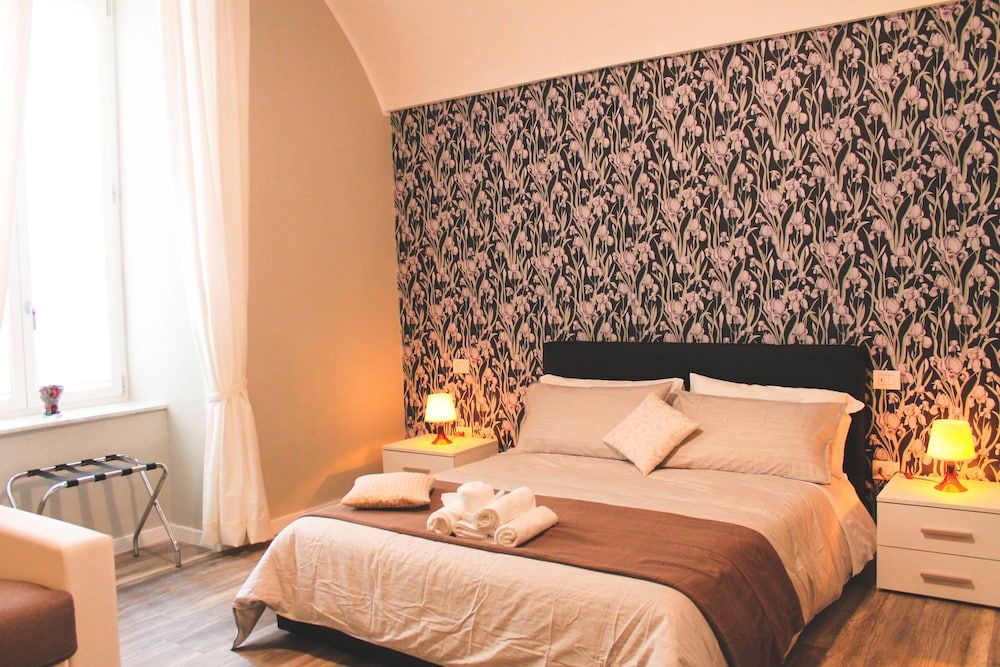 undefined Leggende Napoletane Rooms 5