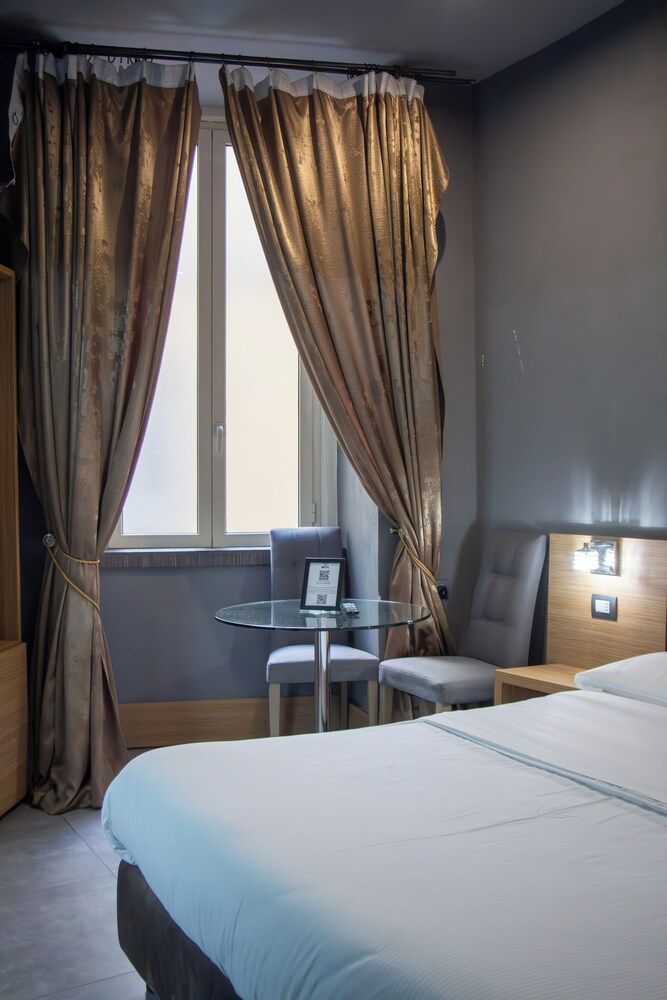 Umberto Primo Suite e Spa Premier Room, 1 Queen Bed, Sauna, Courtyard View 3