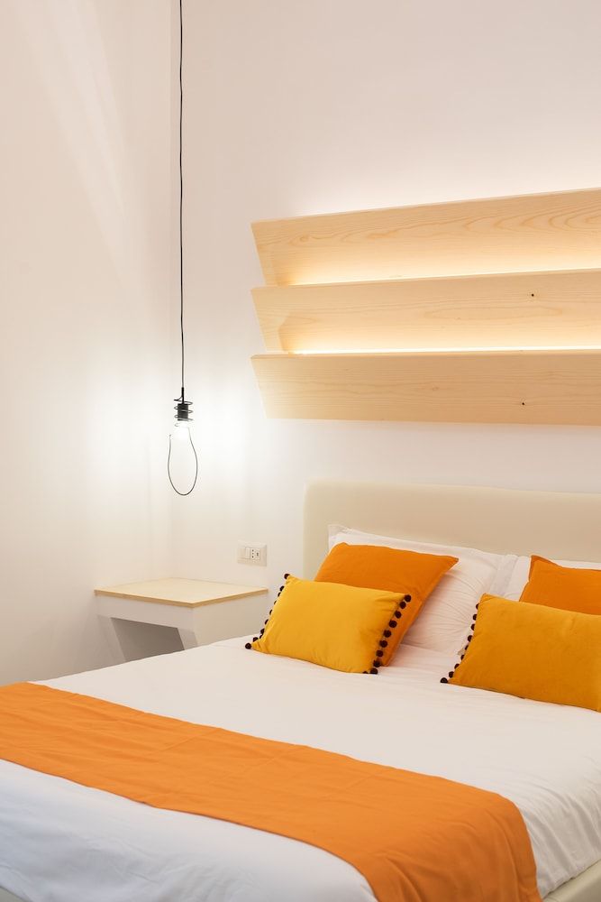 Cameo Design Quadruple Room 7