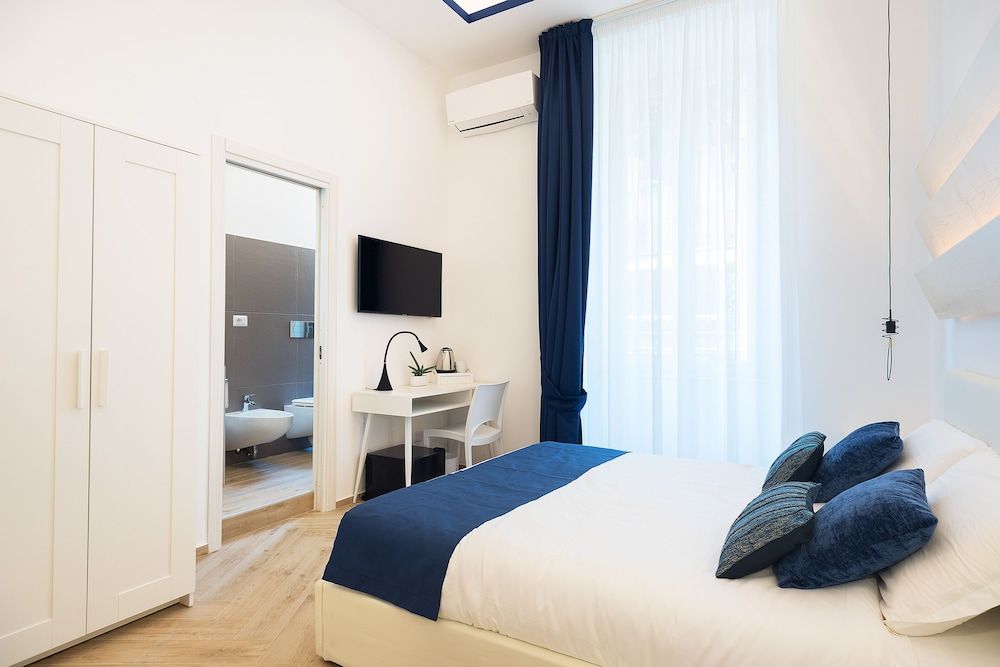 Cameo Design Triple Room 5