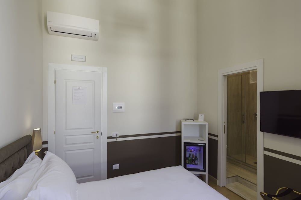 Residenza Molinari Suite&Rooms Luxury Suite, Balcony (King) 12