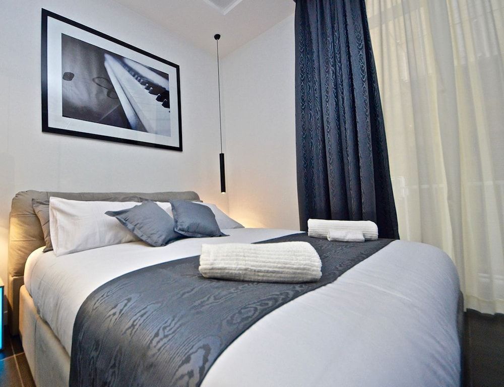 Suite Quarantotto Luxury House Superior Apartment 8