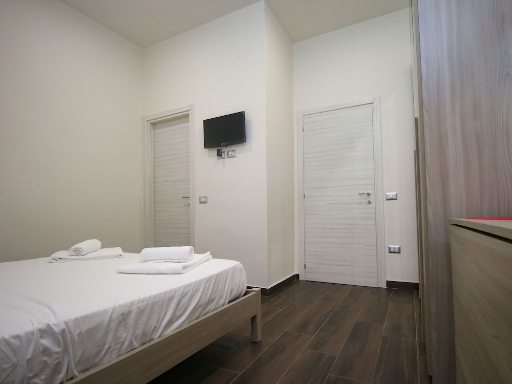 undefined B&B Pisadog 8