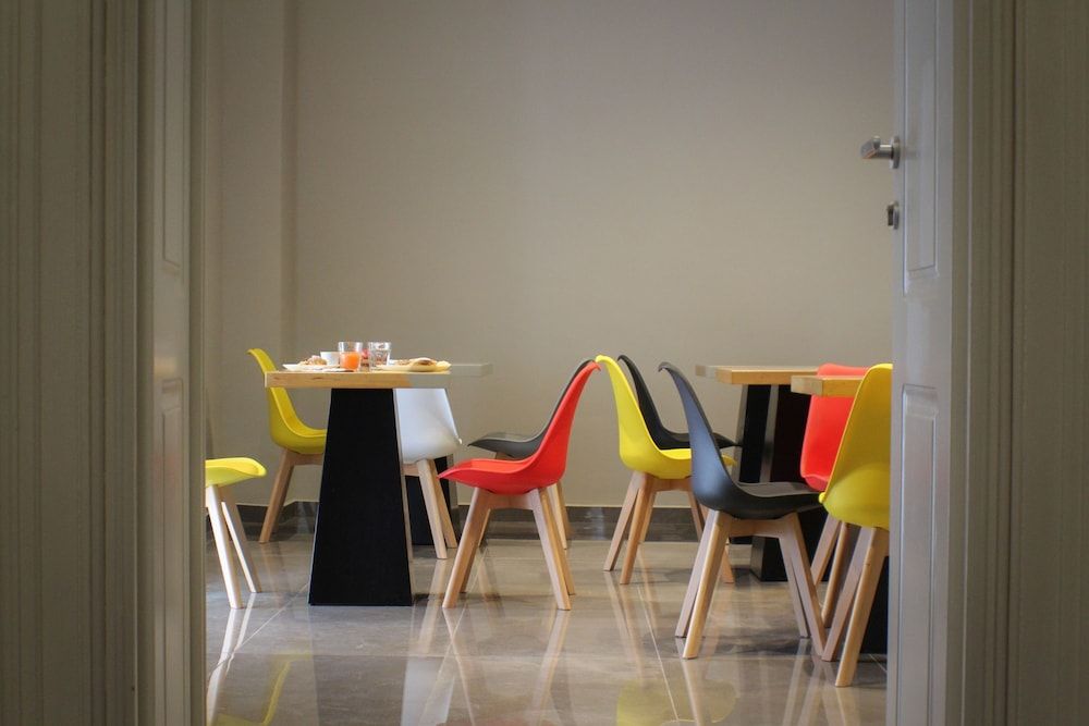 undefined Be Italian Room Bovio 23 6