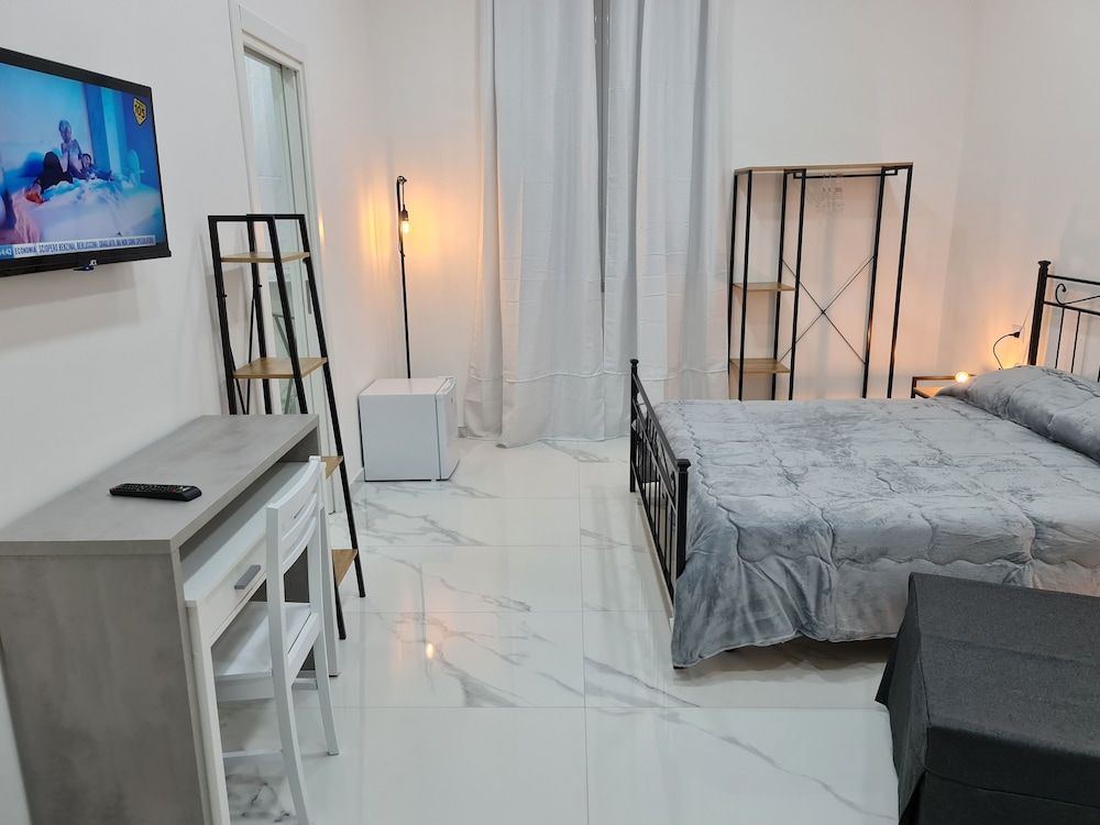 undefined Lumacors House 2