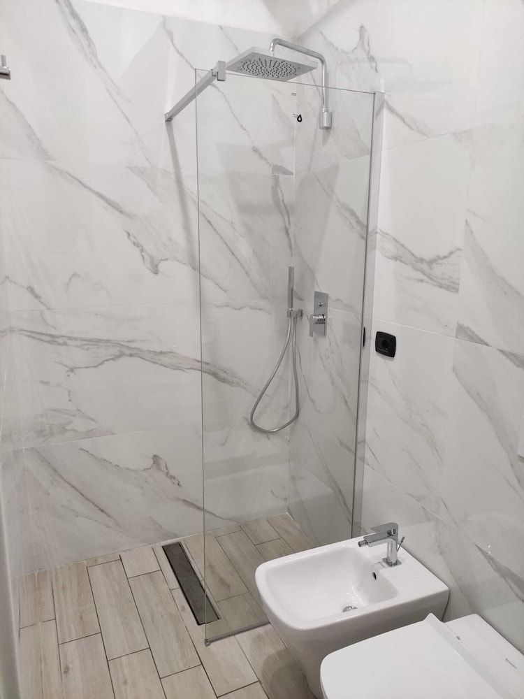 Partenope Luxury rooms Family Room 9