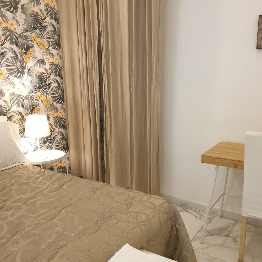 undefined La Locanda dell'Arte-Piazza Dante 10