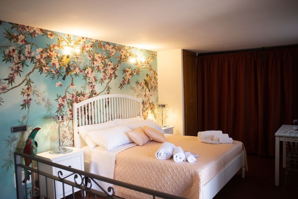 undefined Bed Boutique Napoli Colors 5
