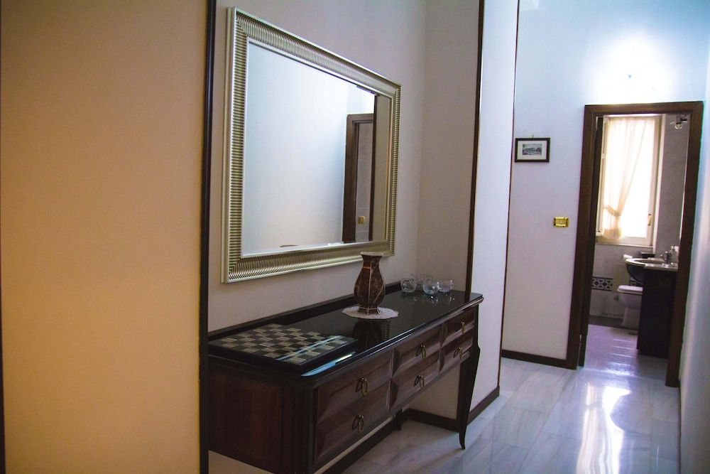 undefined Sweet Rooms in Easy House 8