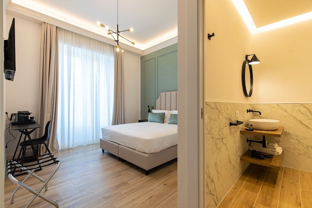 Unico Relais Deluxe Double or Twin Room 11