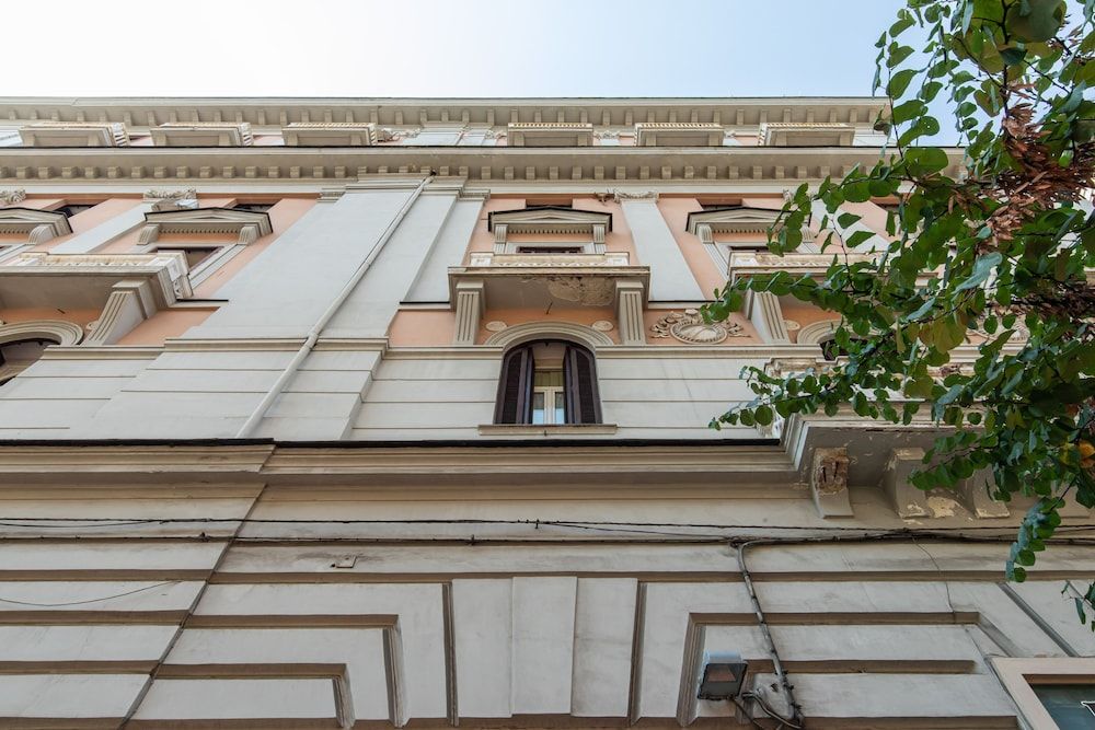 undefined Unico Relais 5