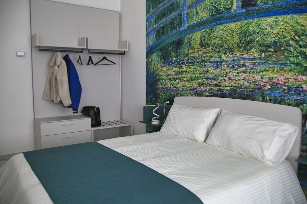 undefined Be-Coloured Suites 7