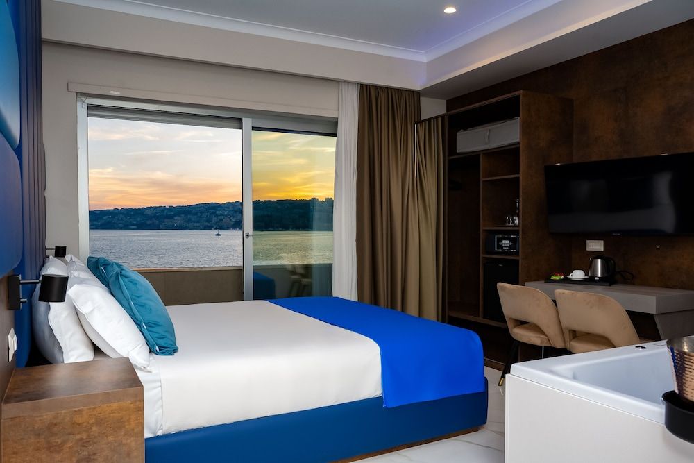 undefined Imperatrice Suites 3