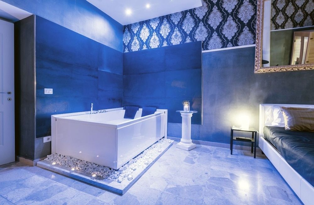 undefined napoli spa 7