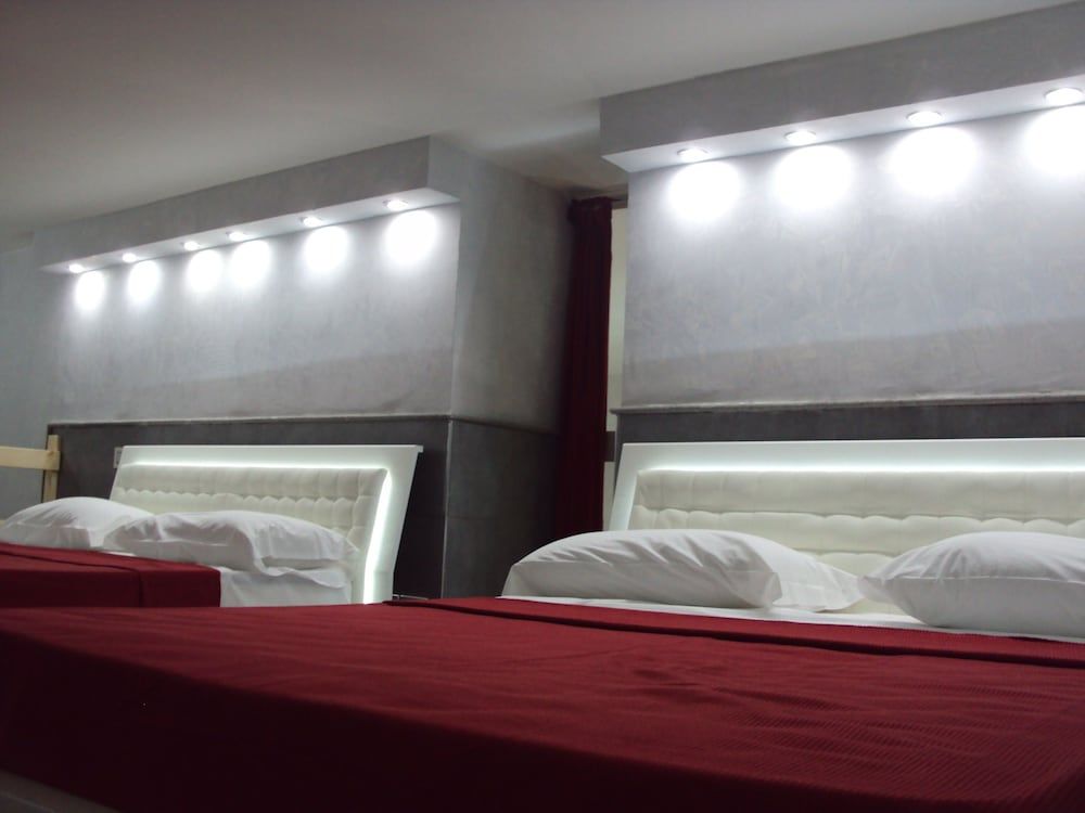 undefined Covo degli Angioini 7