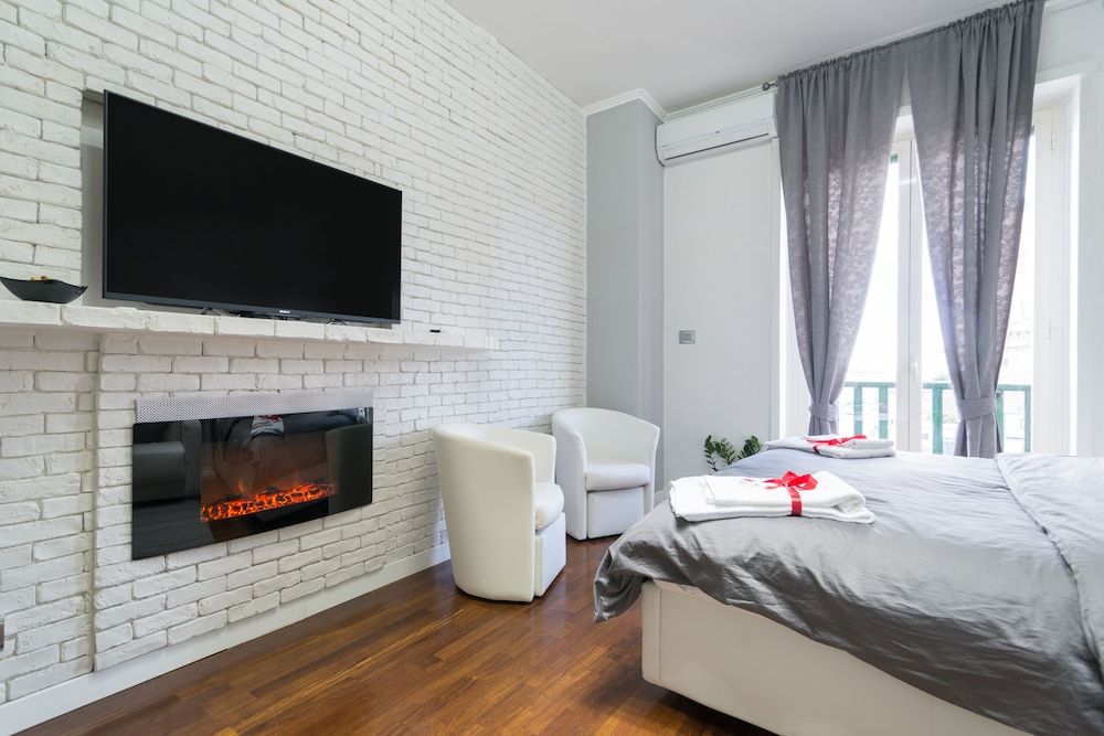 Covo degli Angioini Apartment, Annex Building 4