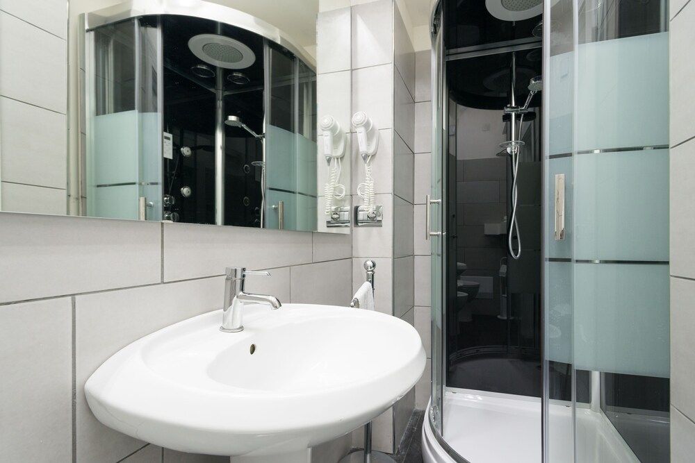 Covo degli Angioini Apartment, Annex Building 5