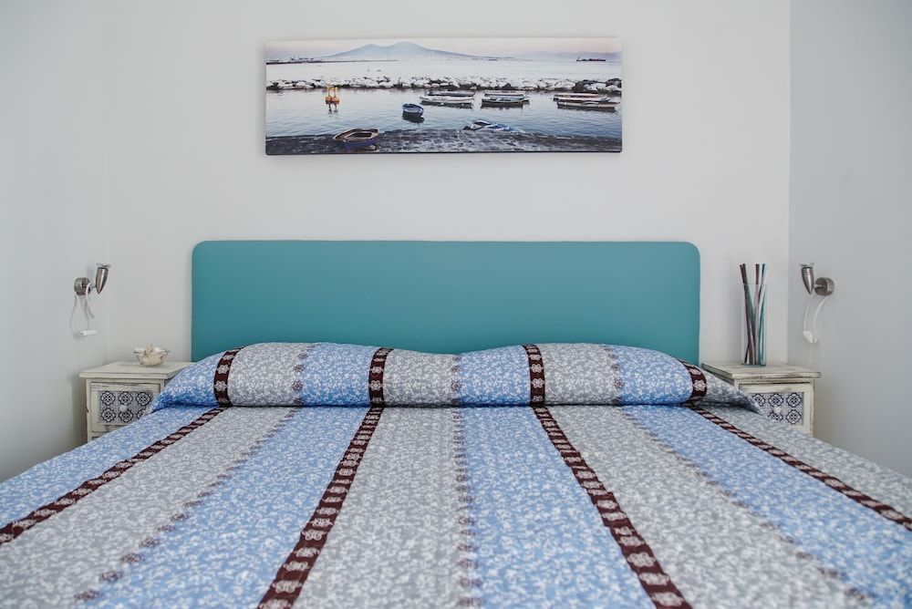 Palazzo Carafa della Spina Apartment, Kitchen (Casa Candida)