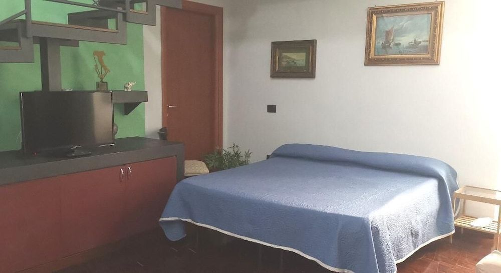 undefined Palazzo Carafa della Spina - Charme 8