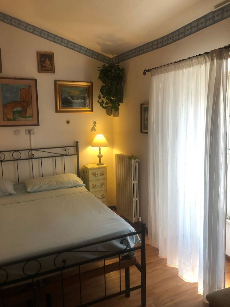 Etruscan Residence Perugia House, 2 Bedrooms, Smoking, Balcony