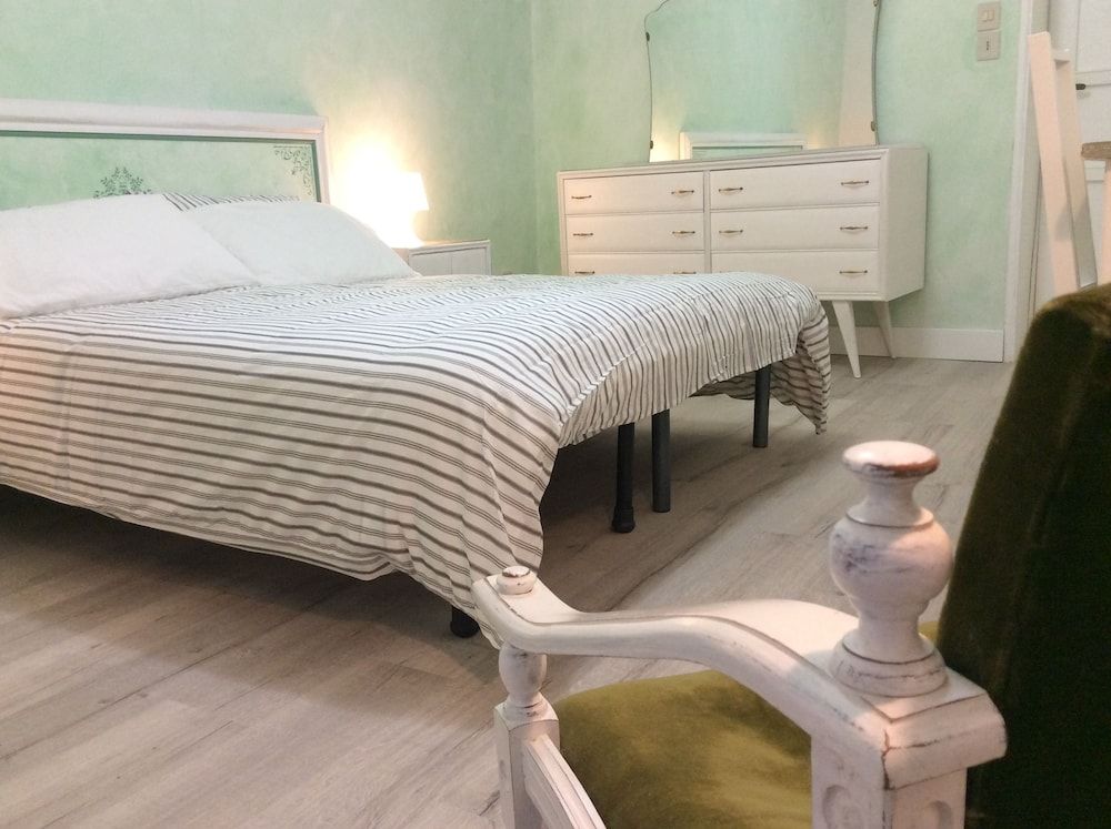 Triple Room, Private Bathroom (External)