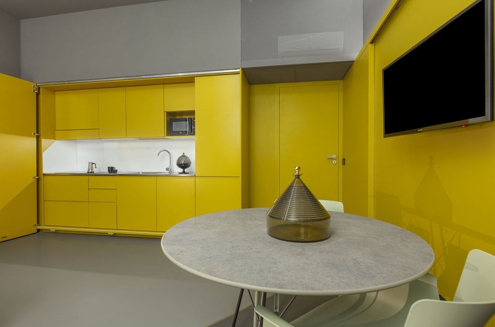 Fiveplace Design Suite & Apartments Deluxe Suite 6