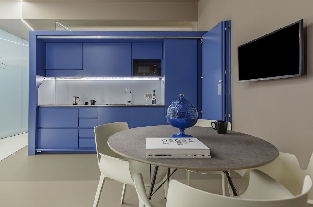 Fiveplace Design Suite & Apartments Royal Suite 14