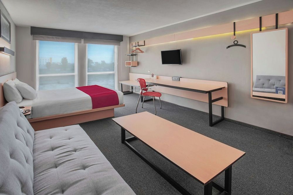 City Express by Marriott Durango Superior Room, 1 Queen Bed with Sofa bed 6