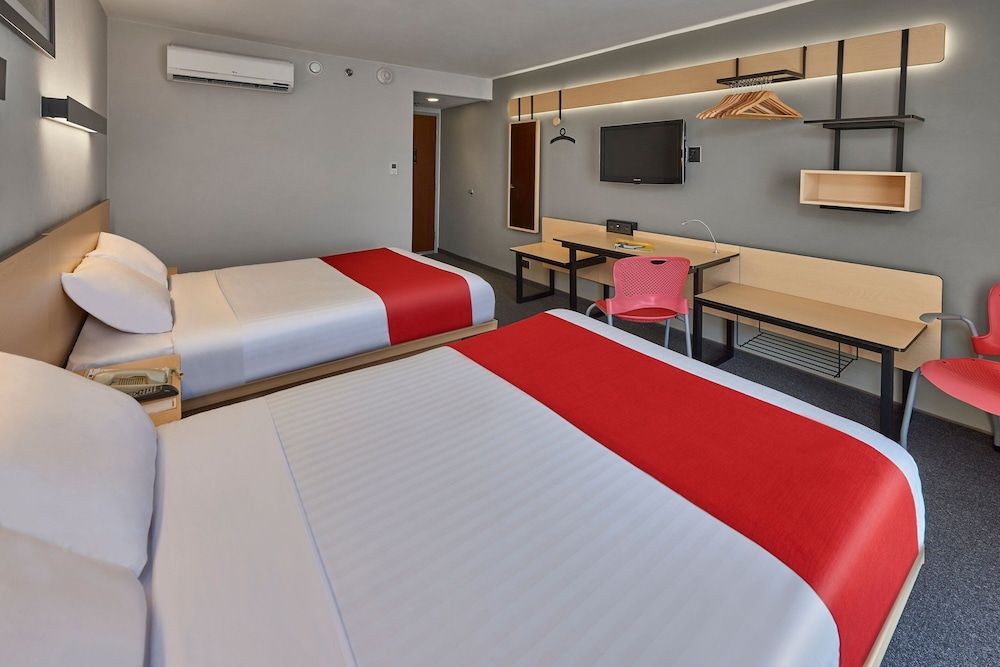 City Express by Marriott Durango Room, 2 Double Beds 2