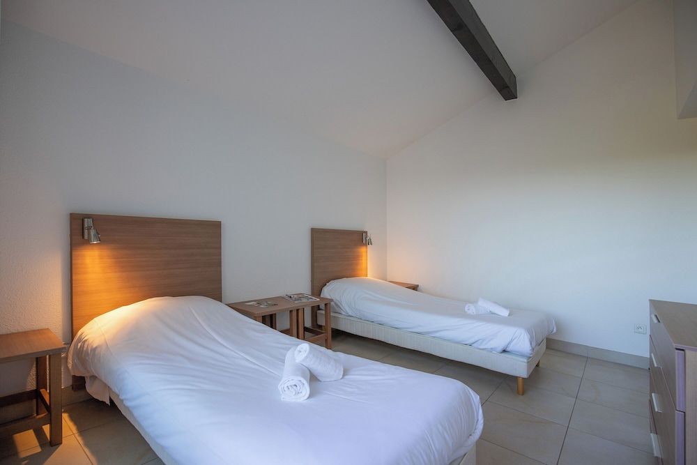 3 Bedrooms Apartment for 8 persons and 1 baby, with Balcony