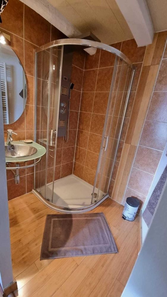 Les Jardins de Kuz Room, 1 Double Bed 9