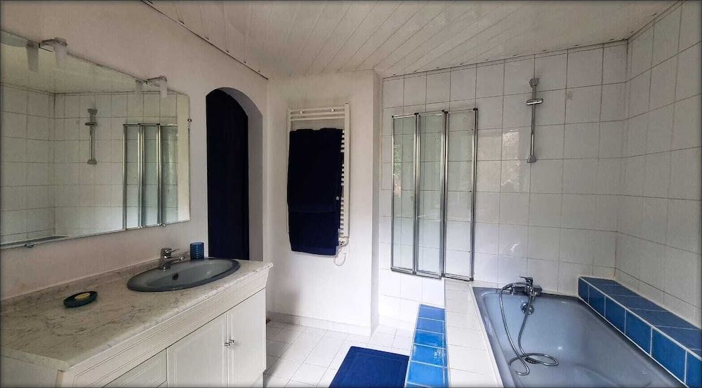 Les Jardins de Kuz Room 8