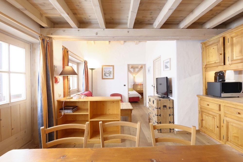 Apartment (La Pointe Percee)