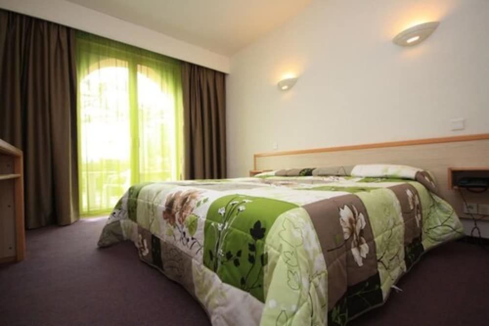 Comfort Double Room (Côté Jardin)