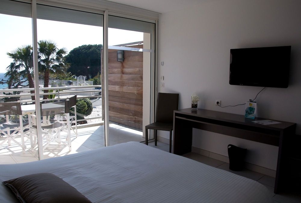 Hotel Le Grand Pavois Double Room, Terrace, Sea View