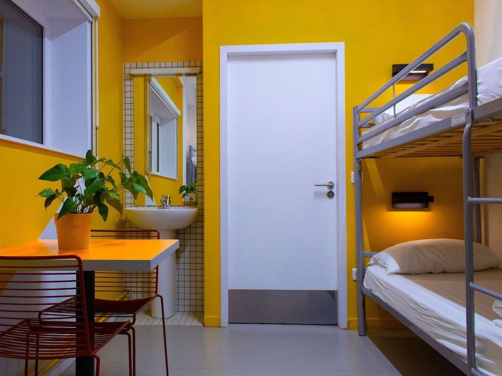 Triple Room (with shower)