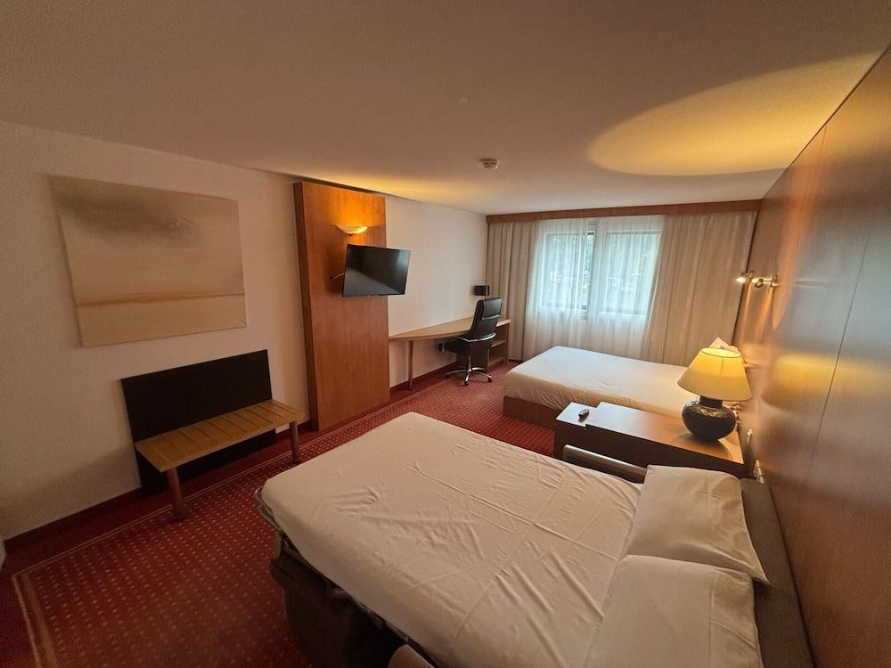 CERISE Bordeaux Mérignac Aéroport Family Suite