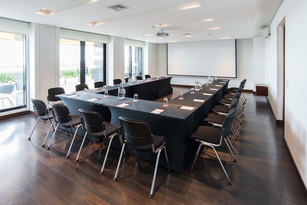 undefined Mercure Bogotá Calle 100 8