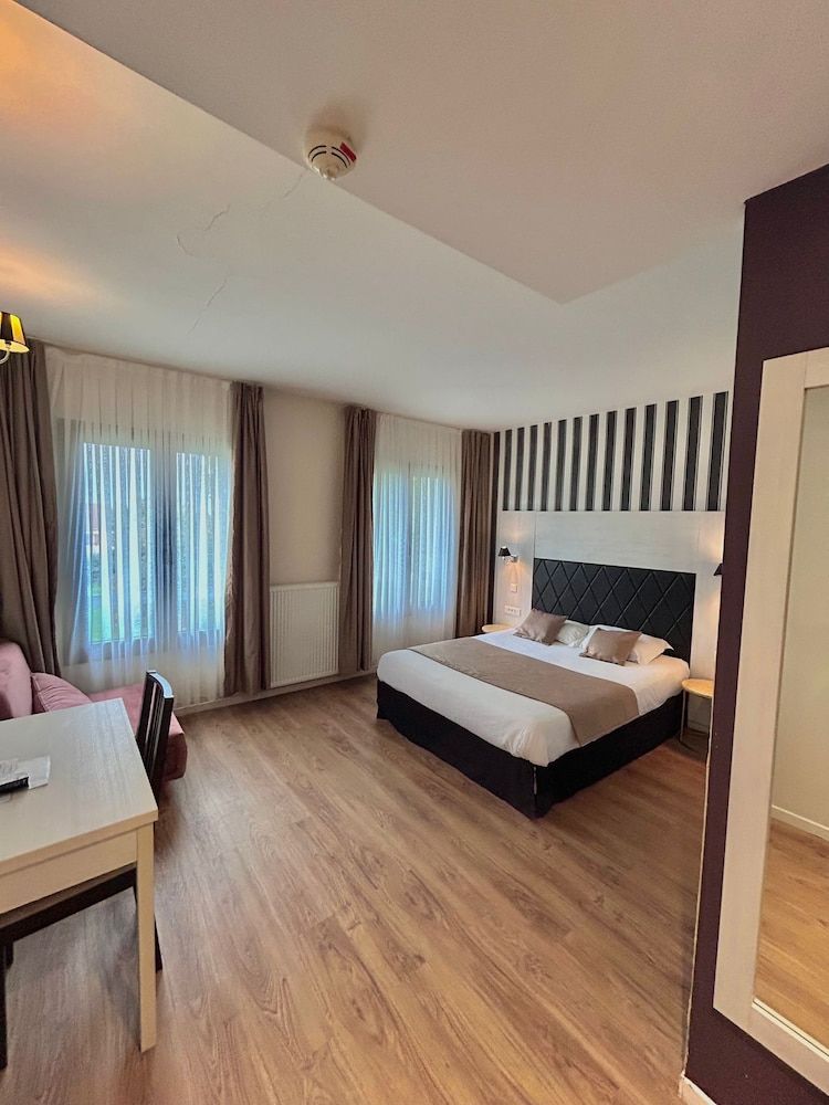 THOIRY ÉTOILE LODGE Junior Suite 3