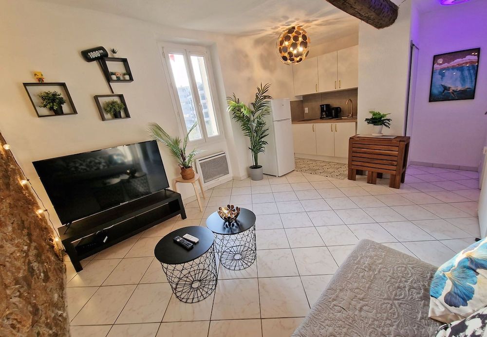 Standard Apartment