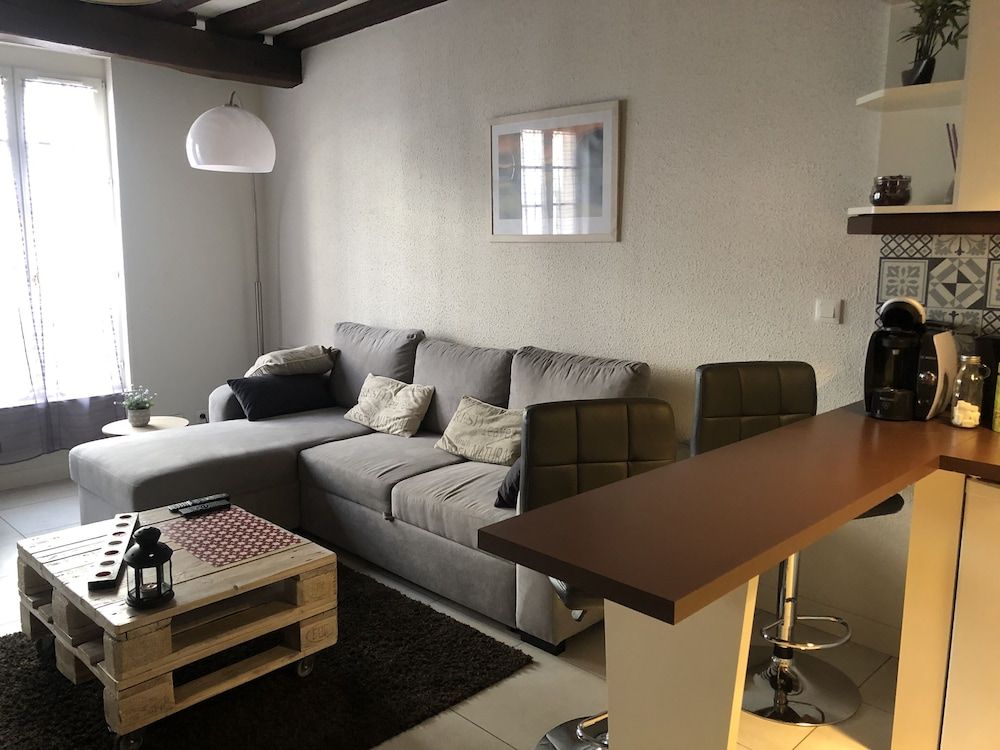 Charmant Zola Deluxe Apartment 6