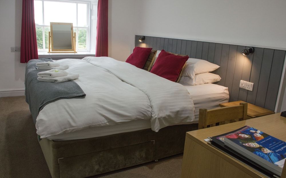 Brathay Hall - Brathay Trust Double or Twin Room, Lake View 5