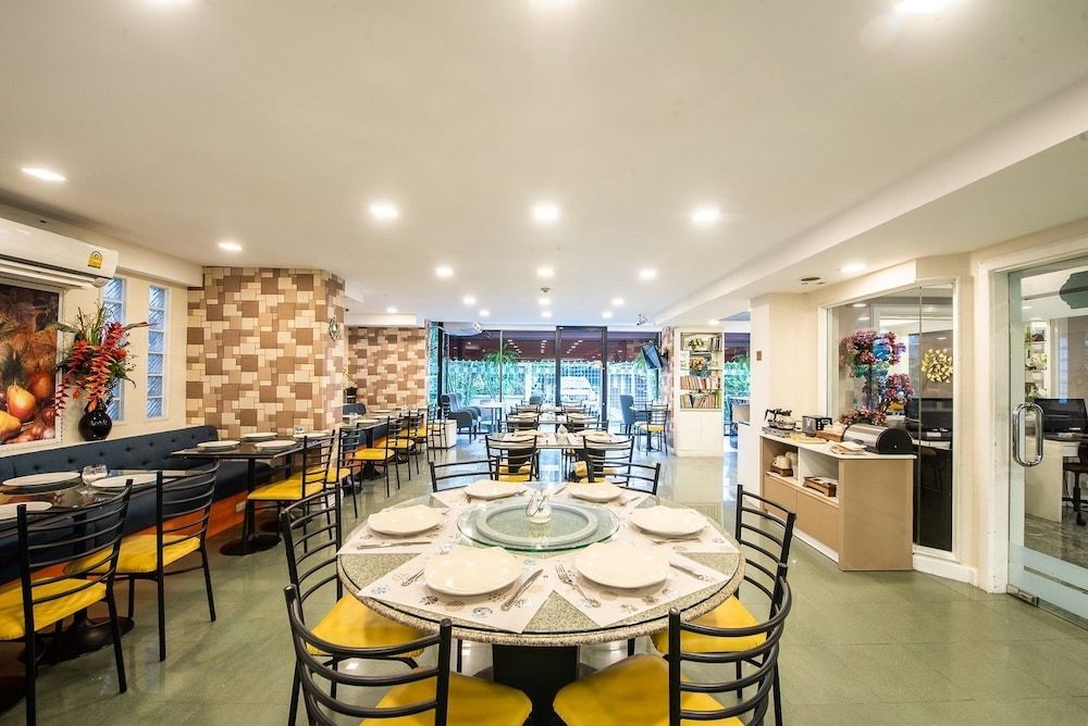 undefined Roseate Ratchada 10