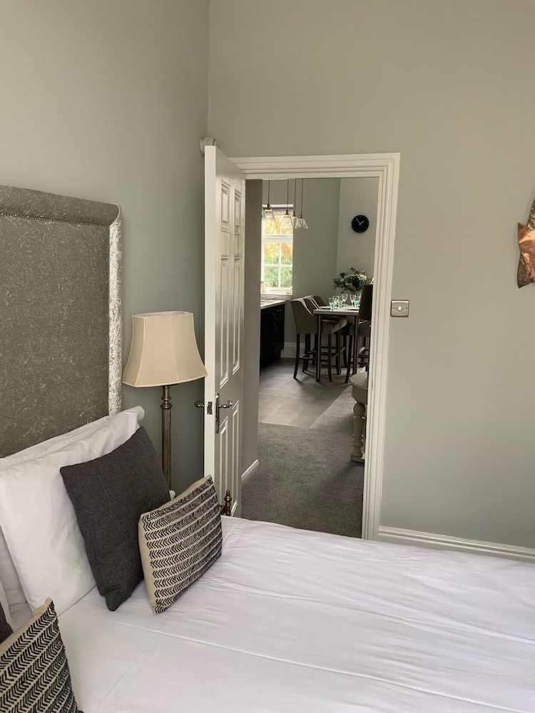 undefined River View 4