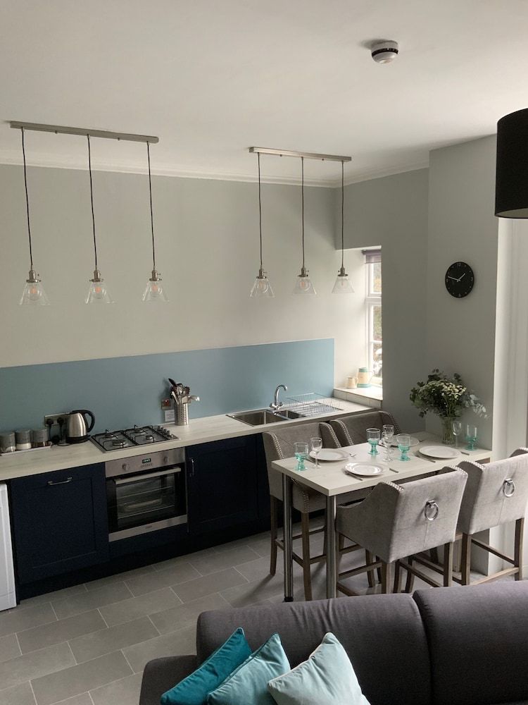 undefined River View 10