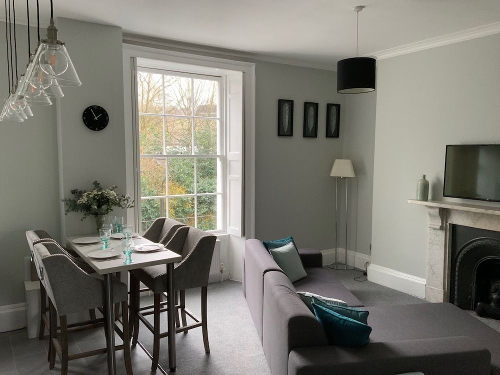 undefined River View 6