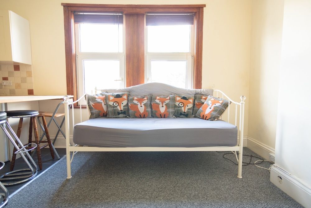 undefined Windsor Apartment with Parking 10