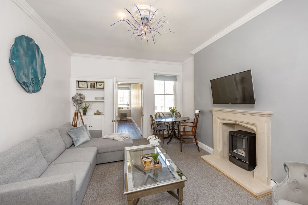 undefined Duke Street City Center Apartment 10