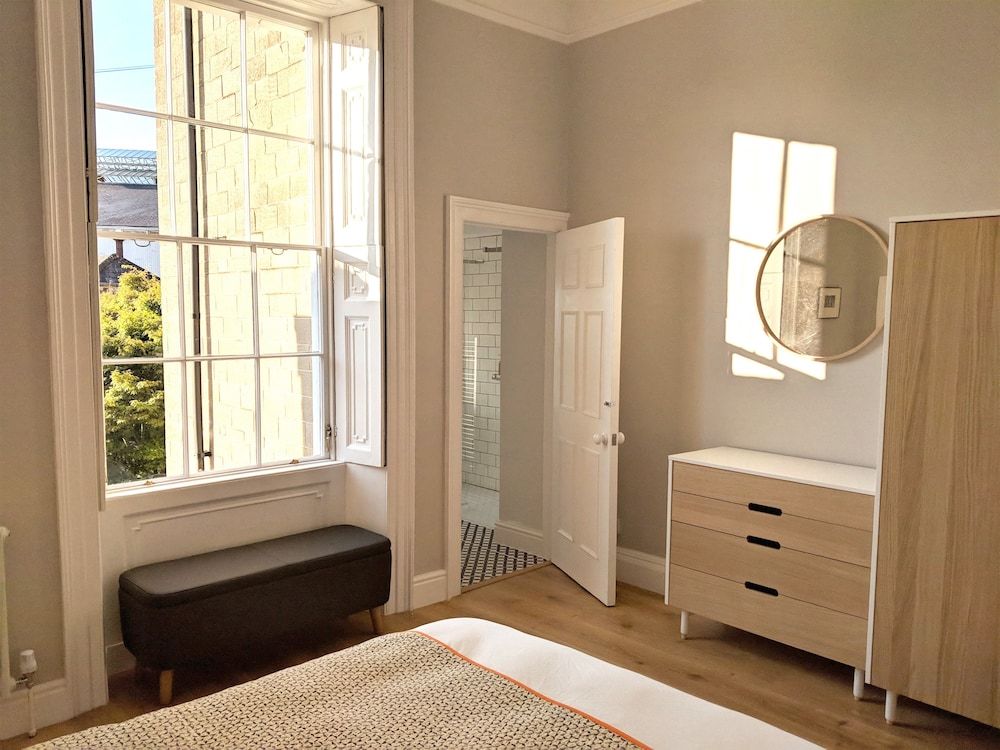 undefined Park View 1 Bedroom Apartment 4